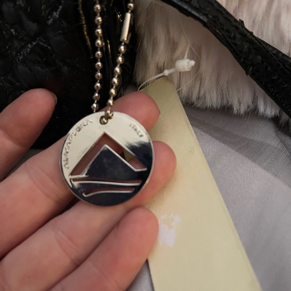 Almaplena Black Patent and Gold Coin Purse Made in Italy Kisslock NWT - Picture 6 of 6